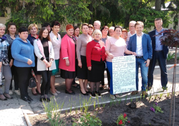 Symboliczne zasadzenie Drzewa Strategii przez władze Petrykivskiej gromady 13.05.2019